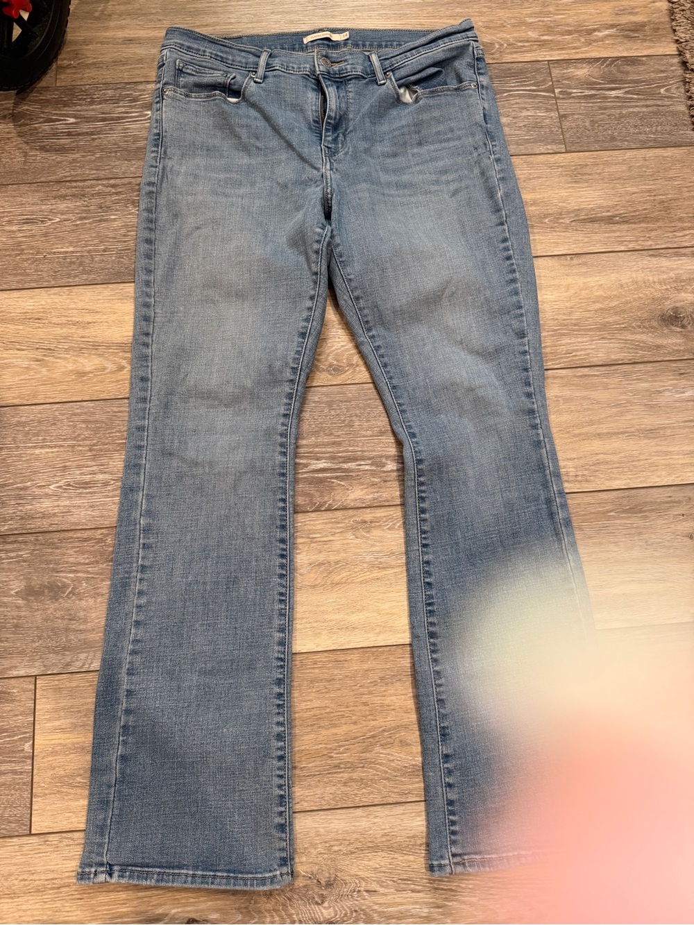 Women’s Levi Light Blue Denim Jeans - Classic Straight Fit